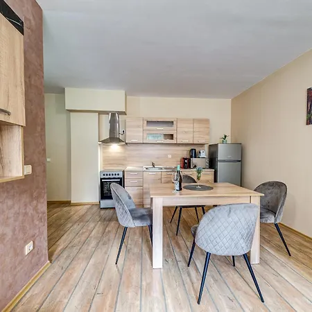 Hotell The Stream 3*