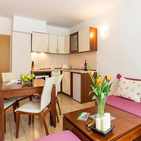 The Stream Хотел